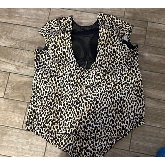 Torrid Swimsuit Size 6 Leopard Print Brown Black ONE PIECE NEW - Picture 3 of 6